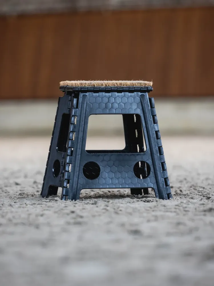 Kenkämatollinen jakkara HKM