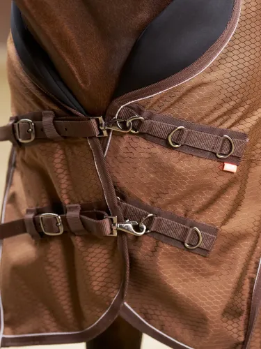 Ulkoloimi kaulakappaleella Super-Proof 300g 1200D Imperial Riding