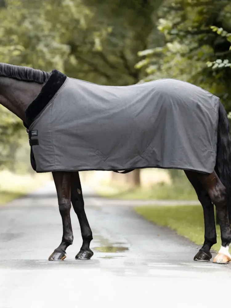 Fleeceloimi Elegance Kavalkade