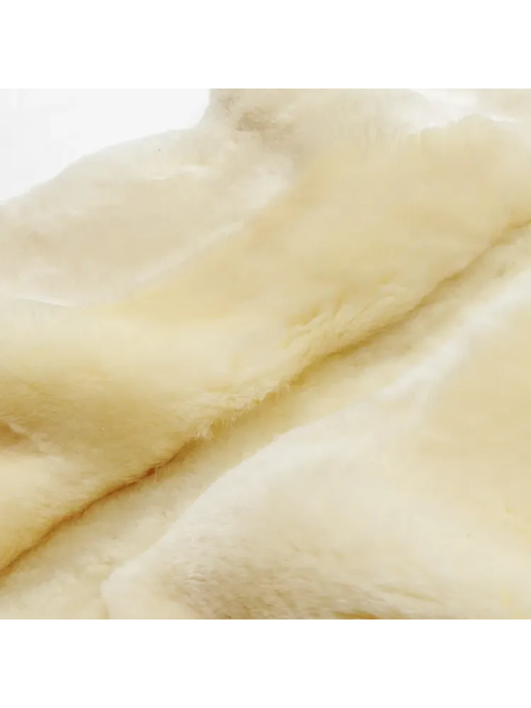 Lampaannahkainen pehmuste Pure Kavalkade